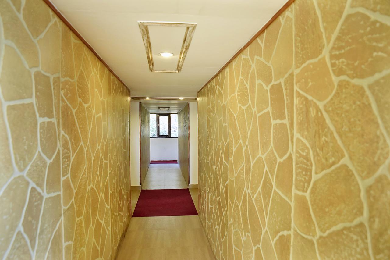 Oyo 8917 Hotel Crystal Palace 西姆拉 外观 照片