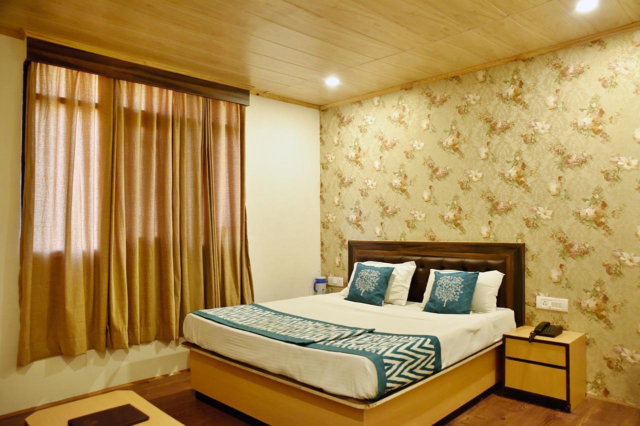 Oyo 8917 Hotel Crystal Palace 西姆拉 外观 照片