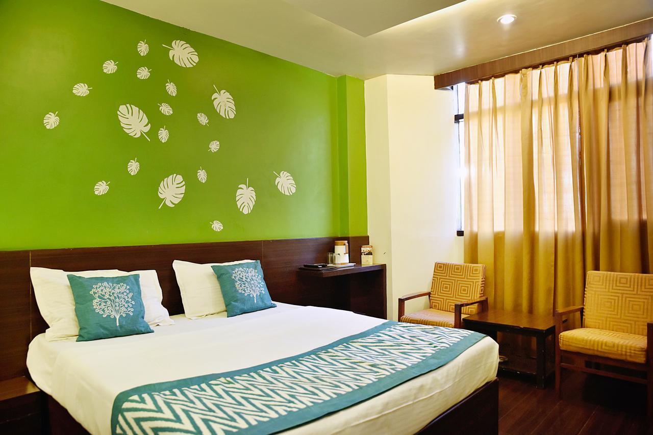 Oyo 8917 Hotel Crystal Palace 西姆拉 外观 照片